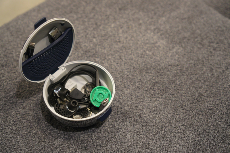 Illustration for article titled This Charging Case for Bluetooth Headphones Is Surprisingly Good and Useful